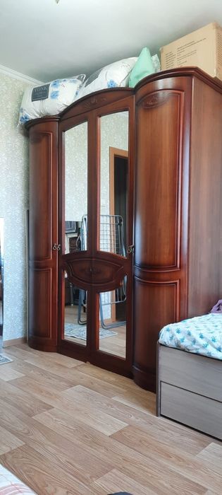 Спальный гарнитур