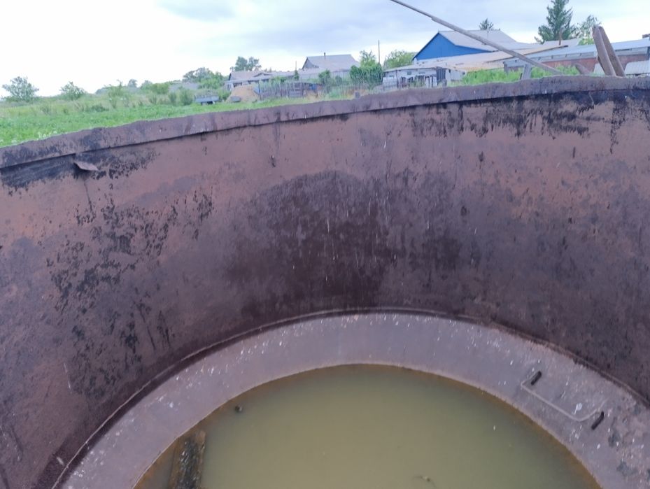 Продам чан  влазит газон зерна