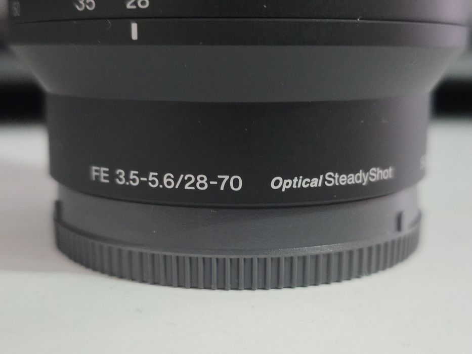 Obiectiv Sony FE 28–70mm F3.5–5.6 OSS – Sony E (Mirrorless)