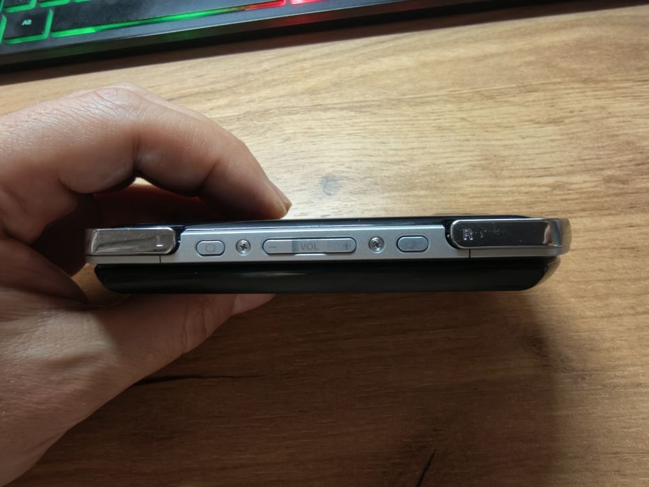 Продам игровую Psp n1000