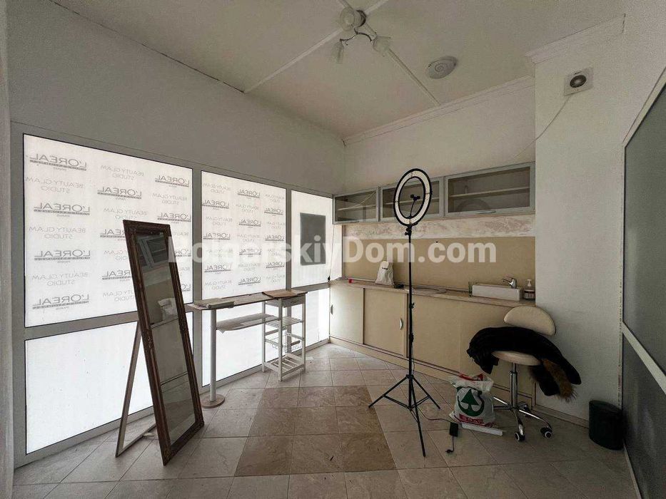 Продава се Офис в Бургас, Зорница - 75 кв.м за 1088 €/кв.м - Снимка #1