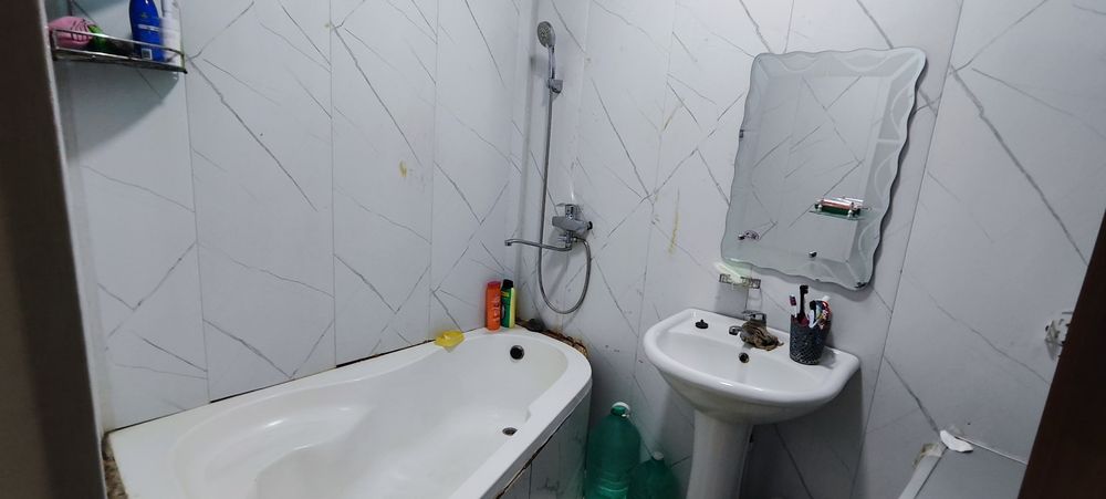 Uy sotiladi 2x 86m² +pent house