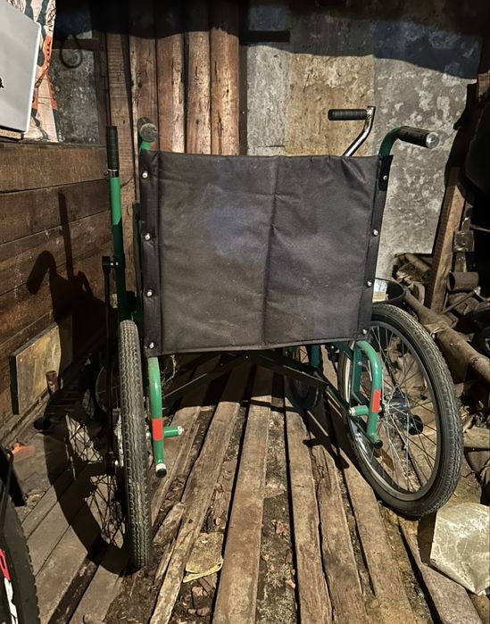 Коляска инвалидная
