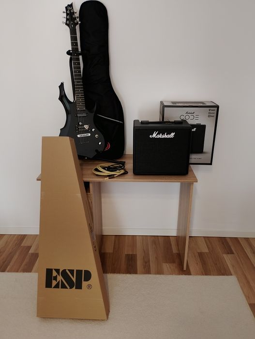 Chitara electrica si amplificator Marshall