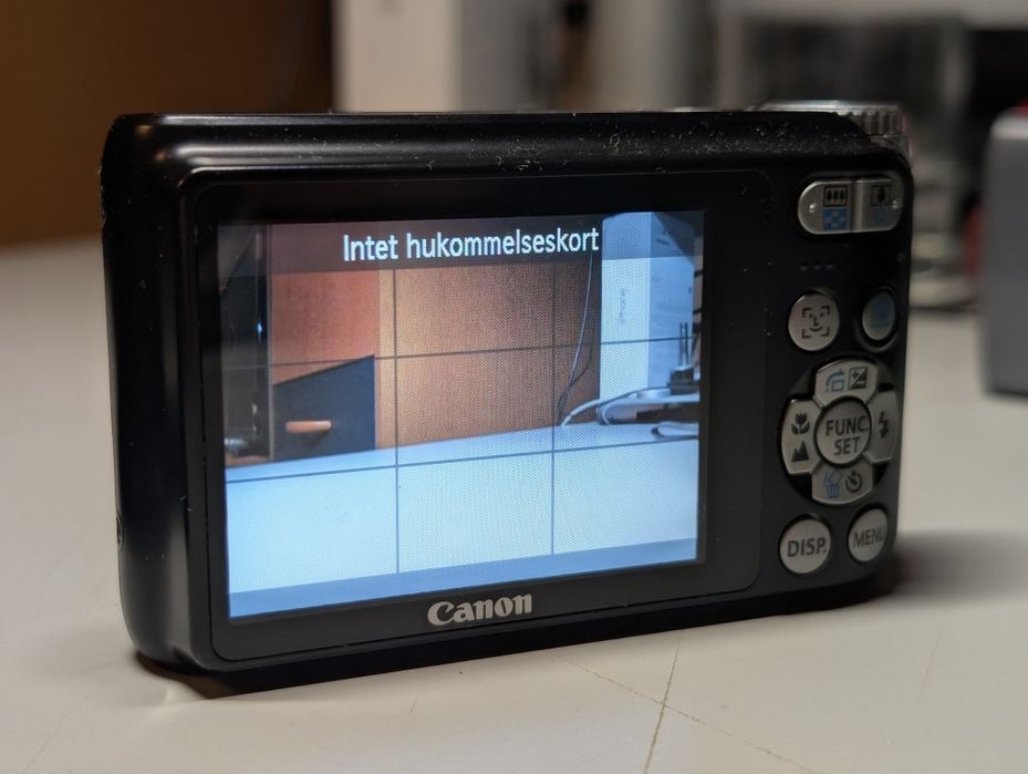 Apart Foto Canon SX 210 IS  Canon PowerShot 3150