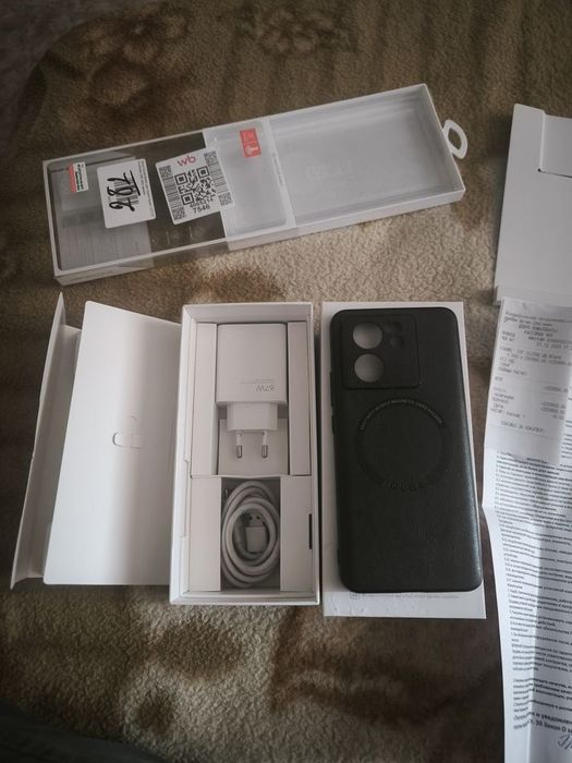 Продам ксеоми 13т 12/256.