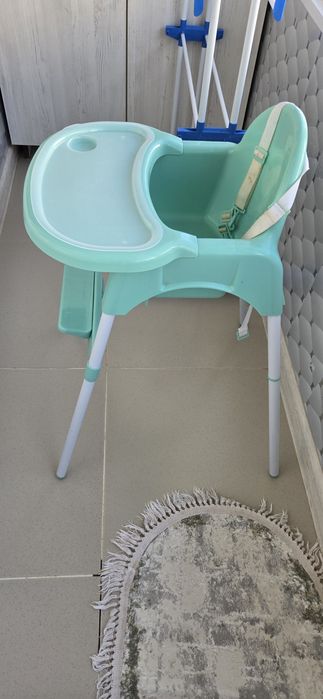 Продам детский стульчик для кормления.