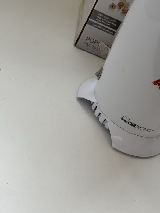 Машината за пуканки Clatronic PM 3635