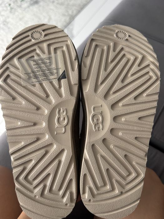 Ugg tasman 2 ( marimea 36-22,5cm )