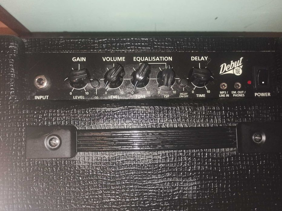 Усилвател Blackstar Debut 15E