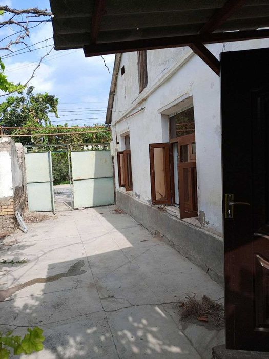 ПРОДАЕТСЯ ДОМ в Ферганском районе, по дороге в Вуадыль