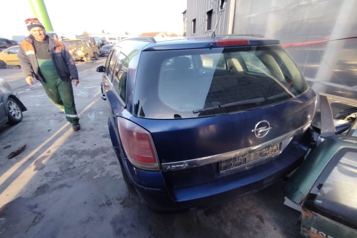 Bloc motor ambielat Opel Astra 2006 1.7 CDTI MT (101 hp)