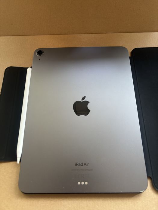 iPad Air 5 (64GB) + Apple Pencil Pro + Husă magnetică | Stare foarte bună
