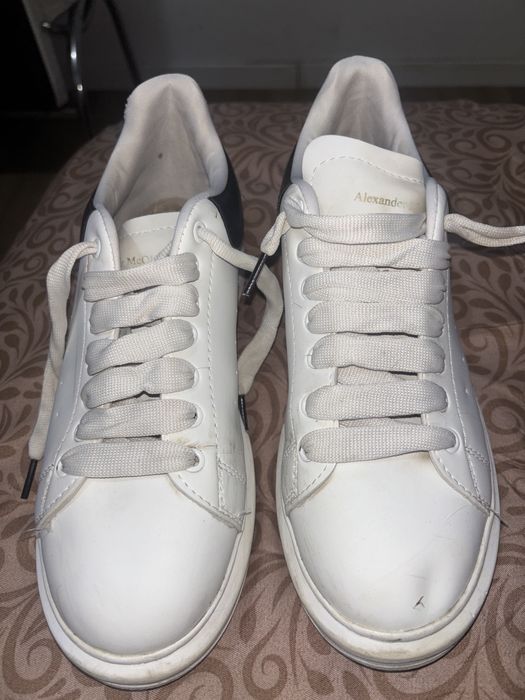 Alexander McQueen Oversized "White Black"