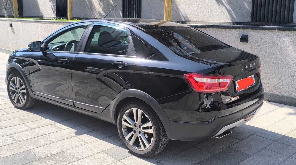 Продаётся Lada Vesta cross SE 63 тыс пробег 2020гв 112 млн сум