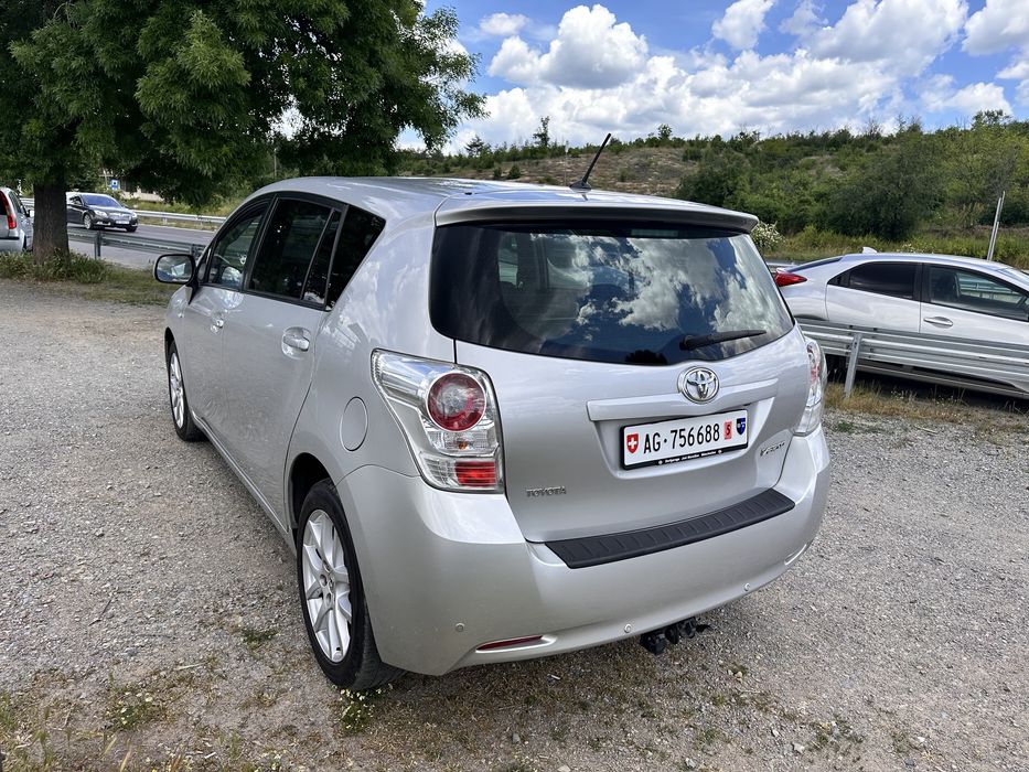 Toyota Verso 1.8i ШВЕЙЦАРИЯ