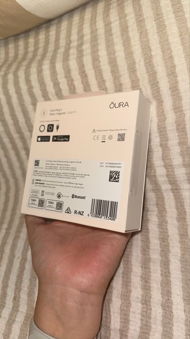 Oura Ring 4 (size 8)