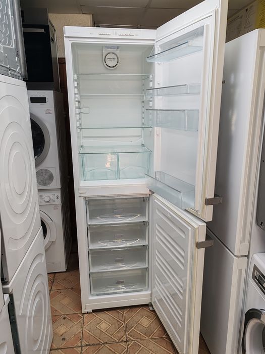 Комбиниран хладилник с фризер Миеле Miele Made in Germany с 2 години гаранция!
