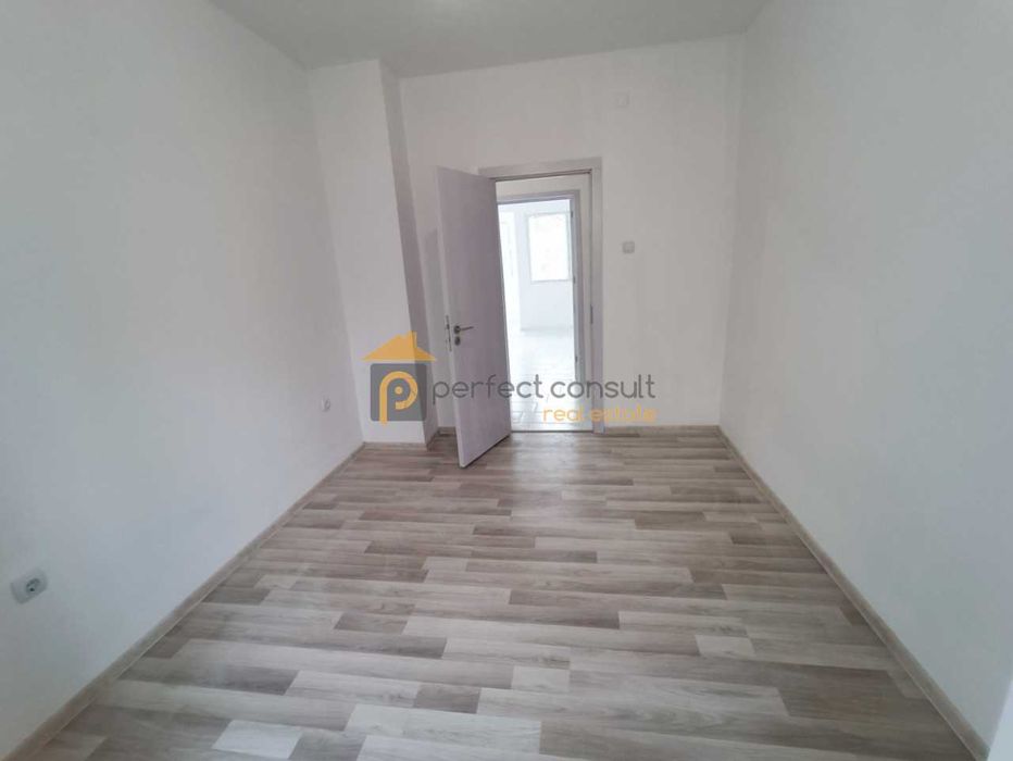Продава се Тристаен апартамент в Пловдив, Гагарин - 62 кв.м за 1750 €/кв.м - Снимка #3