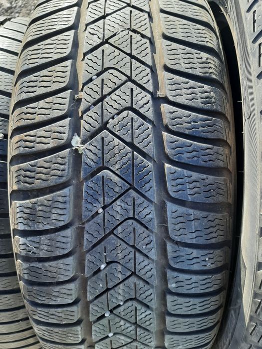 Продам шины. 225/55/17 пирелли