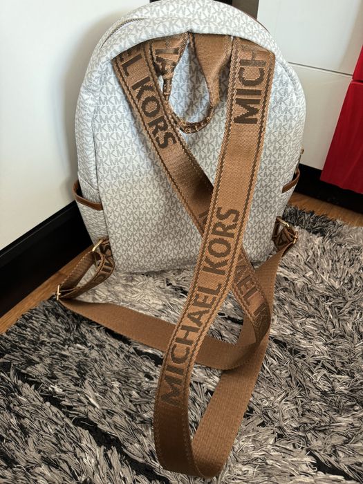 Раница на Michael kors