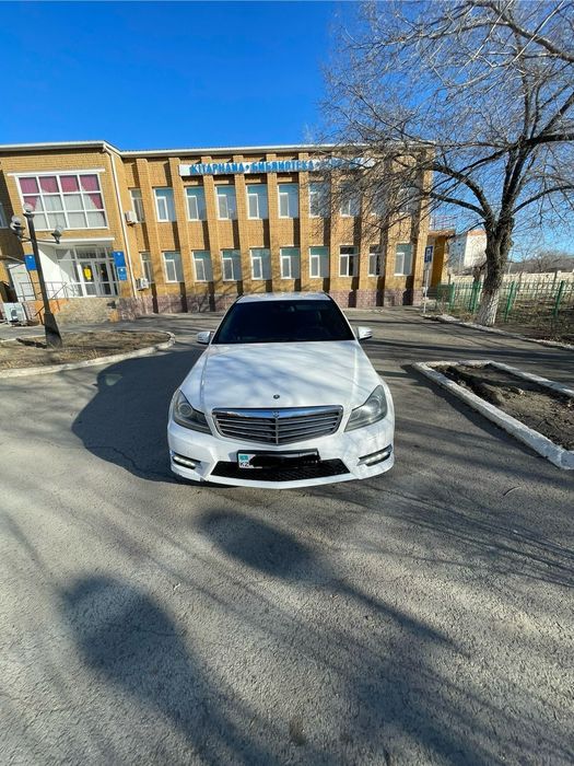 Мерседес  C180 автомат