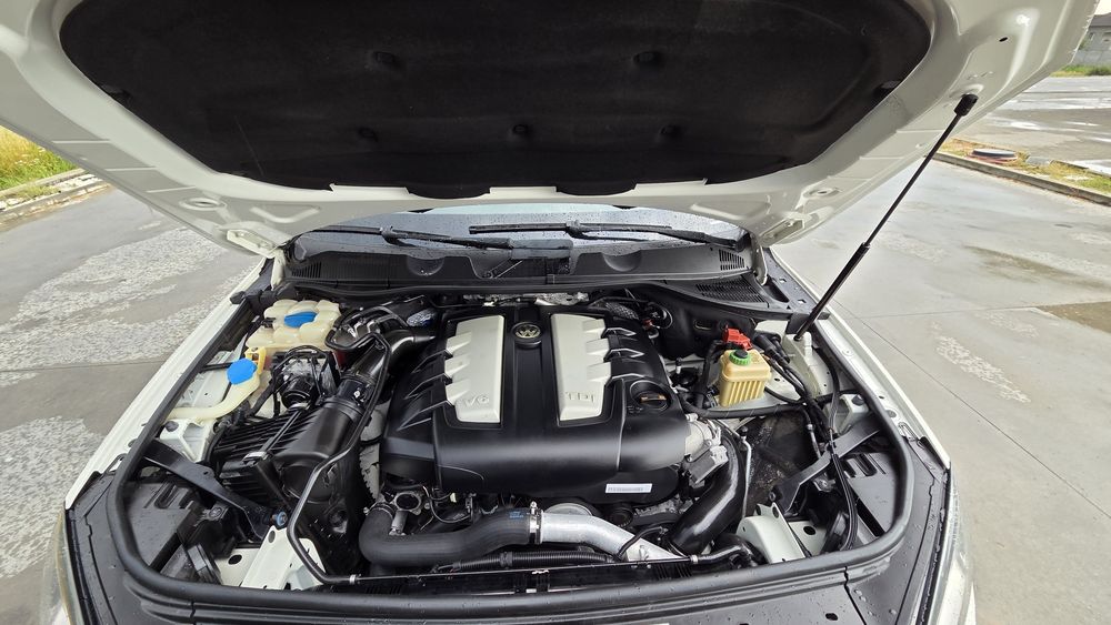Vw Touareg 3.0tdi, jante R Line, motor CASA