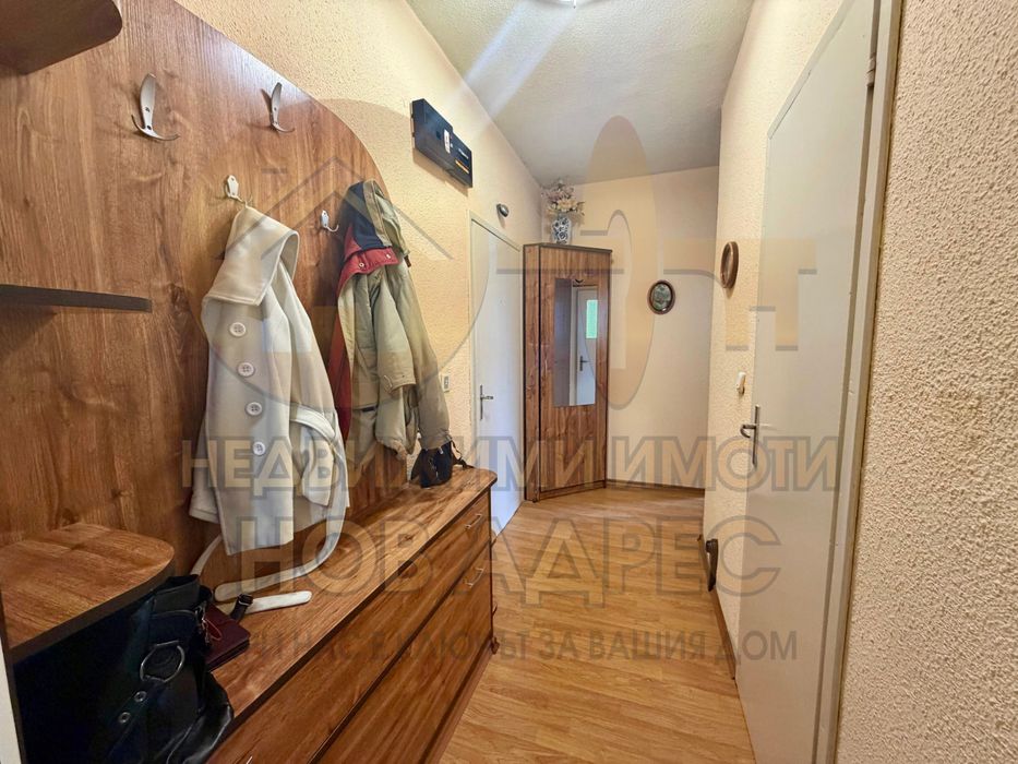 Тристаен Апартамент , Изцяло Южен , Среден Етаж гр. Търговище кв. Запад 3