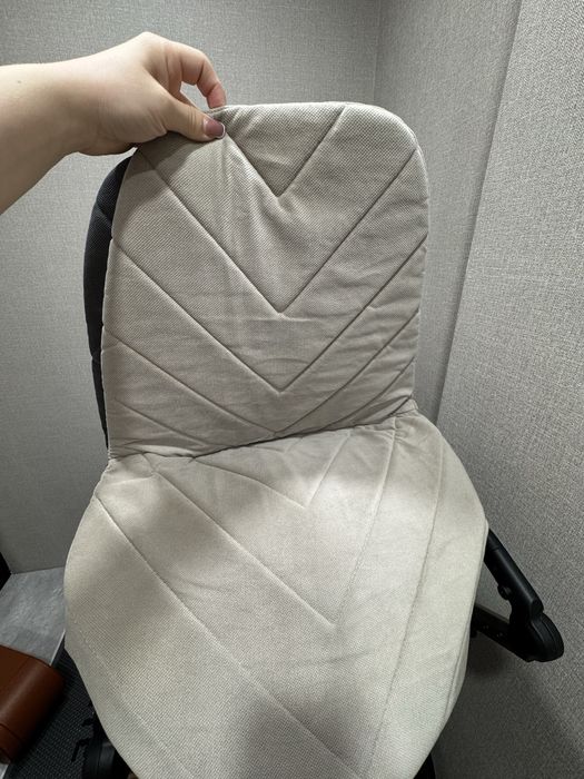 Продам мантоварку, чехлы на стулья