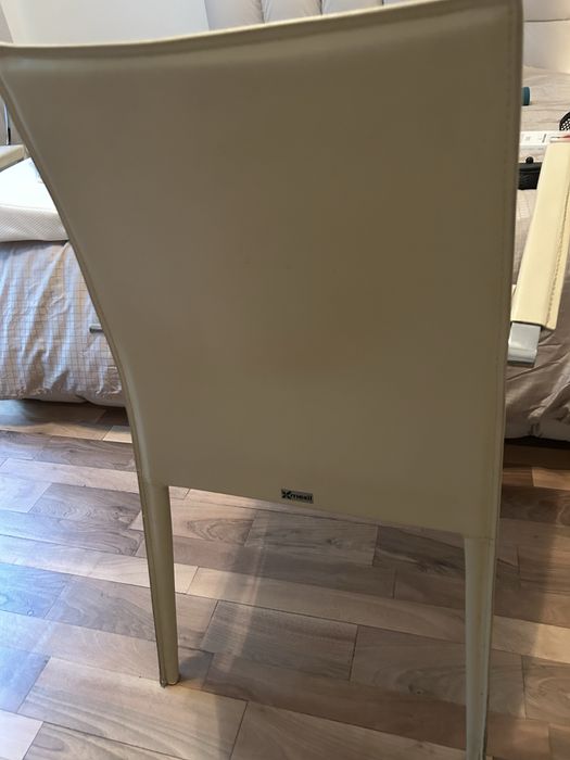 Трапезарни/ офис столове от естествена кожа