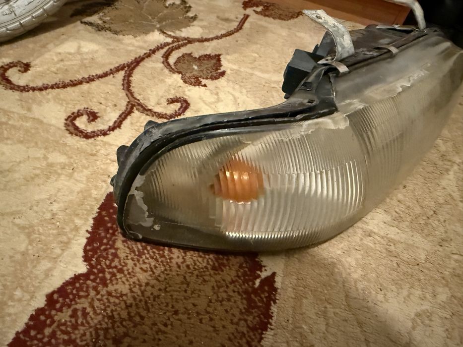 Продам фары на б3