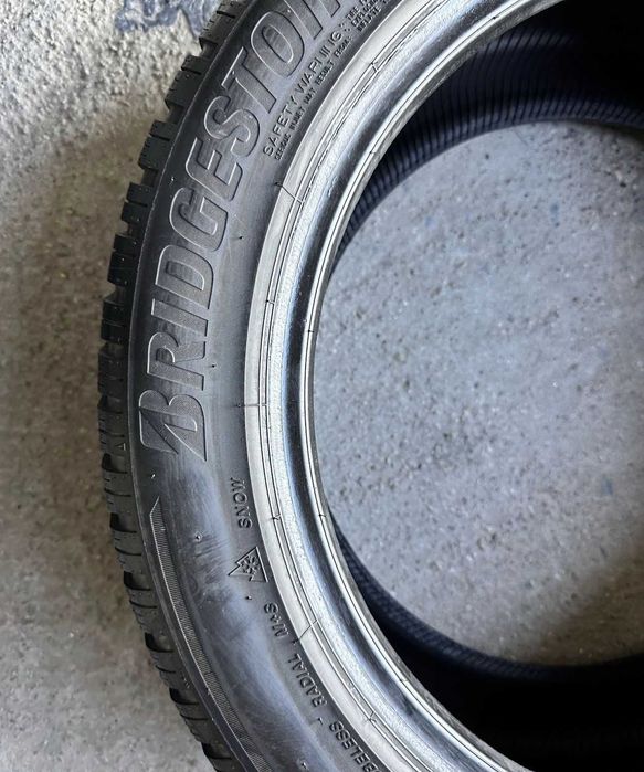 255/45 R18 Bridgestone Blizzak LM005 DOT 2023