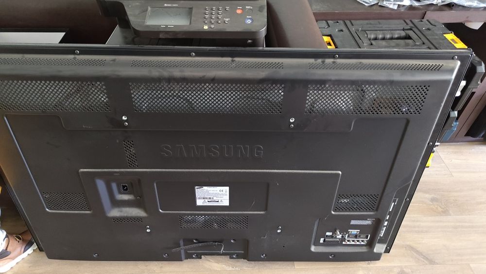 Плазмен телевизор Самсунг