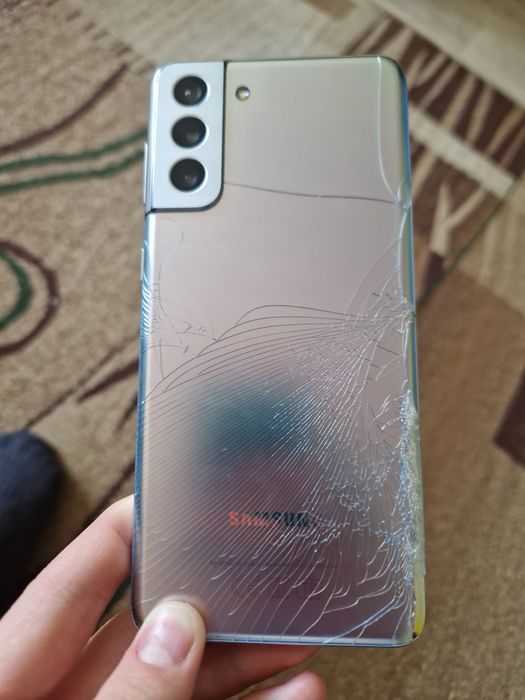 Продам samsumg s21plus