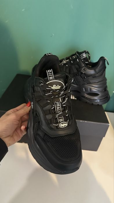 Сникърси Buffalo