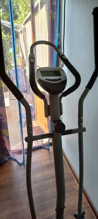 Эллиптический тренажёрный