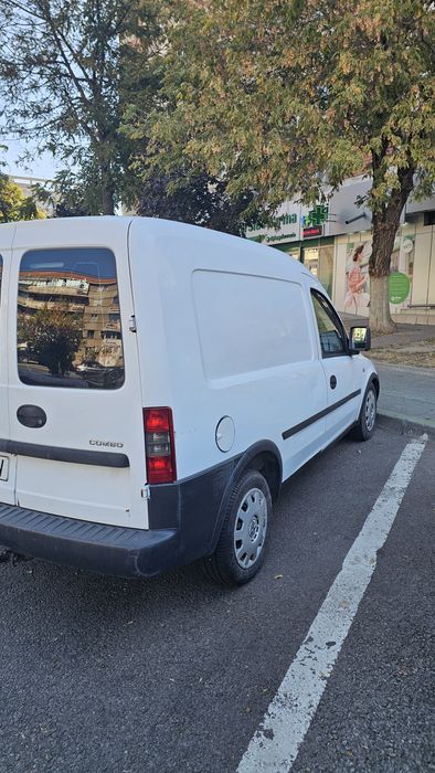 Vand Opel combo.