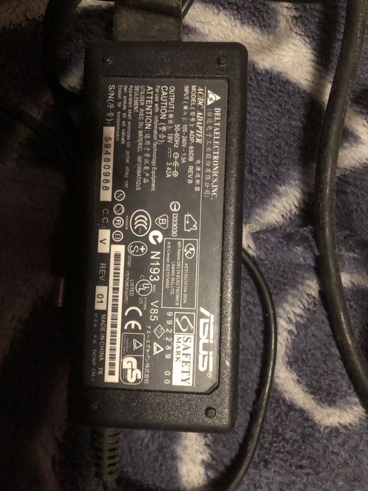 Incarcatoare leptop asus si toshiba