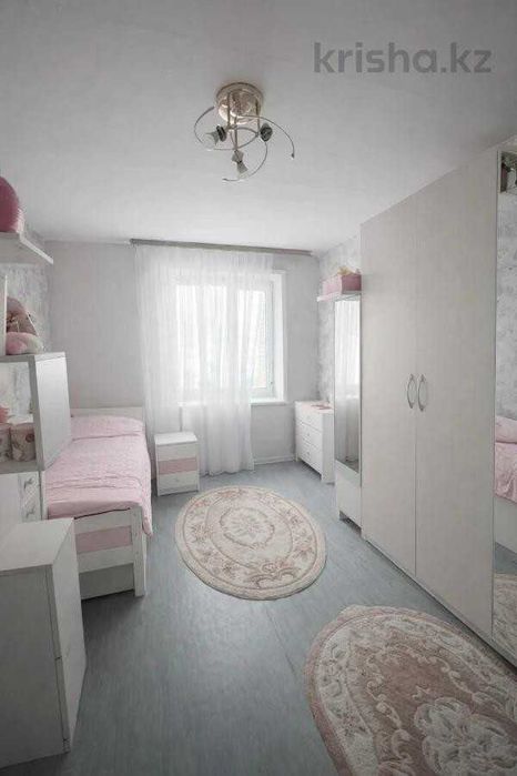 Продам 2 ком в 5 мкр