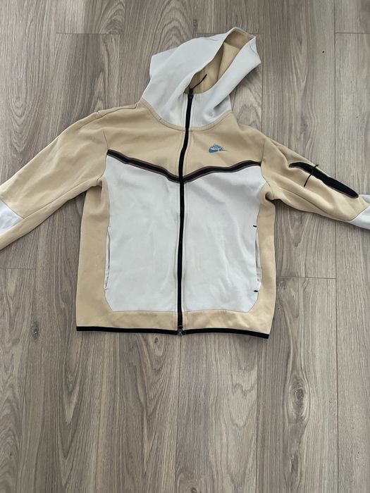 Екип Nike tech бежав