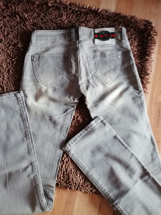 Нови Дамски дънки, различни модели