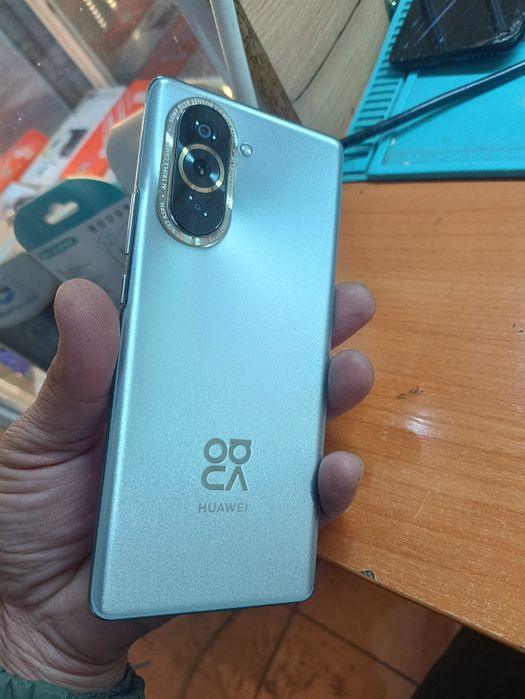 Huawei nova 10 8/128g