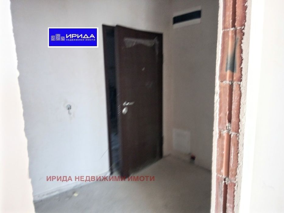 Двустаен апартамент в Бъкстон с тераса 20кв.м. с АКТ 16!