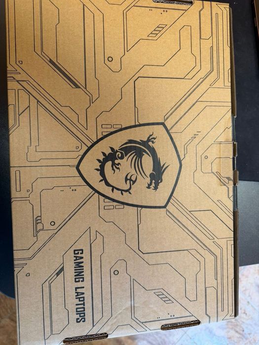 Геймърски лаптоп MSI