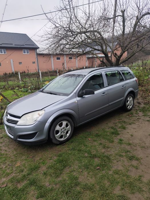 Dezmembrez Opel Astra h 16 benzină