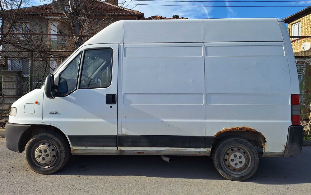 Товарен бус CITROEN JUMPER 1.9 TDI 2001 г.
