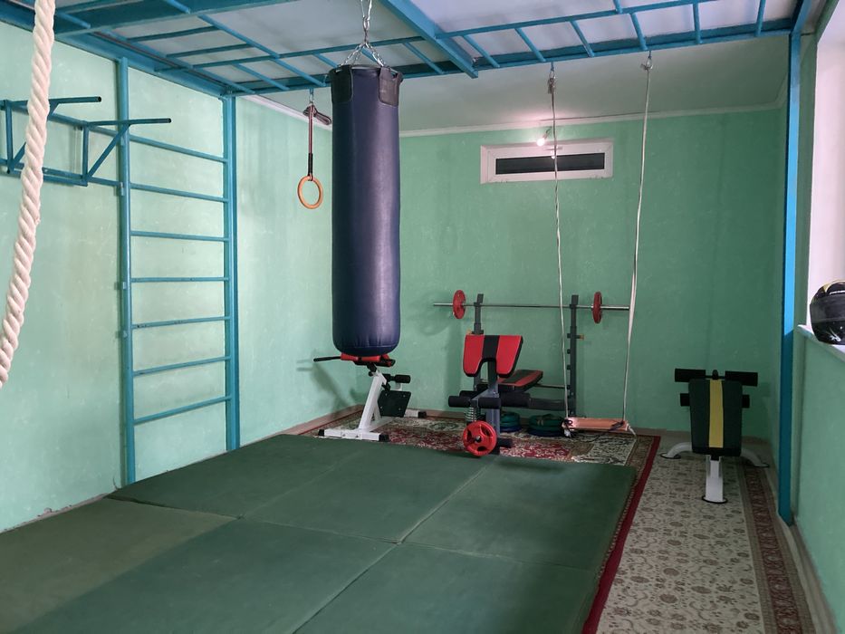 Просторный дом со всеми условиями.