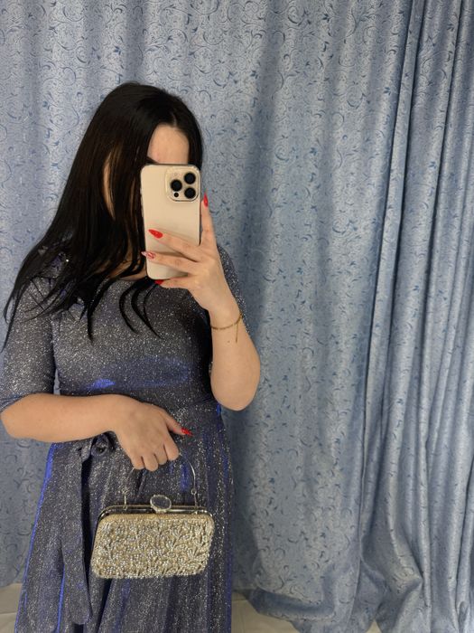 Vechirniy ko'yne sotiladi