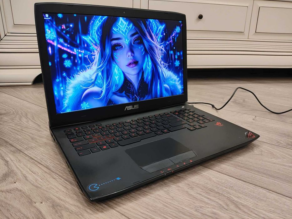 Laptop gaming Asus Rog, intel core i7, display de 17,3 inch, ram 16 gb