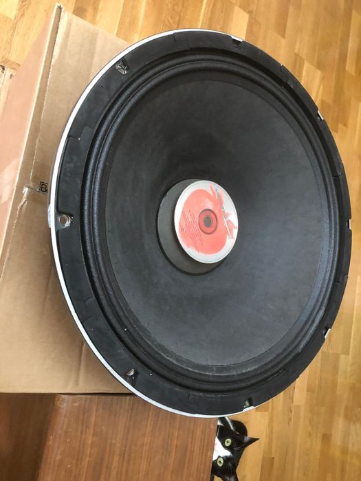 Difuri , Bași de 18/Profesionali